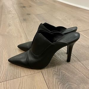 JENNI KAYNE Leather Mule Pumps